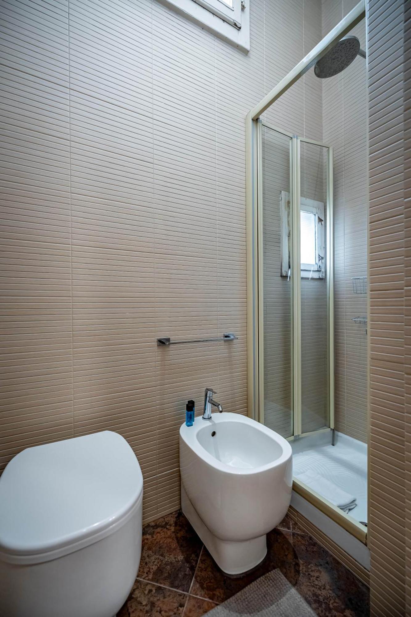 Yd Servi Suite Apt Florence Luaran gambar
