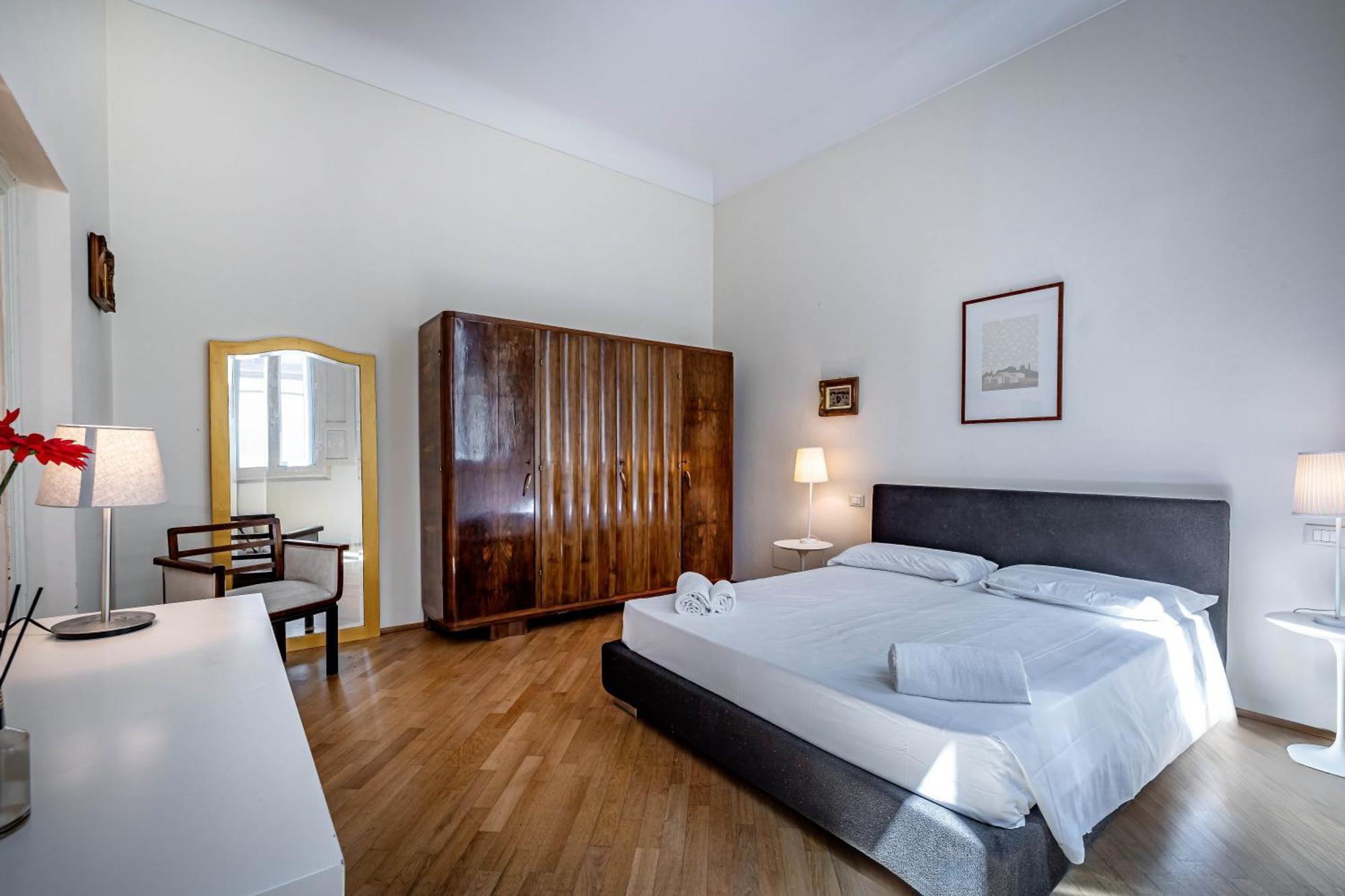 Yd Servi Suite Apt Florence Luaran gambar