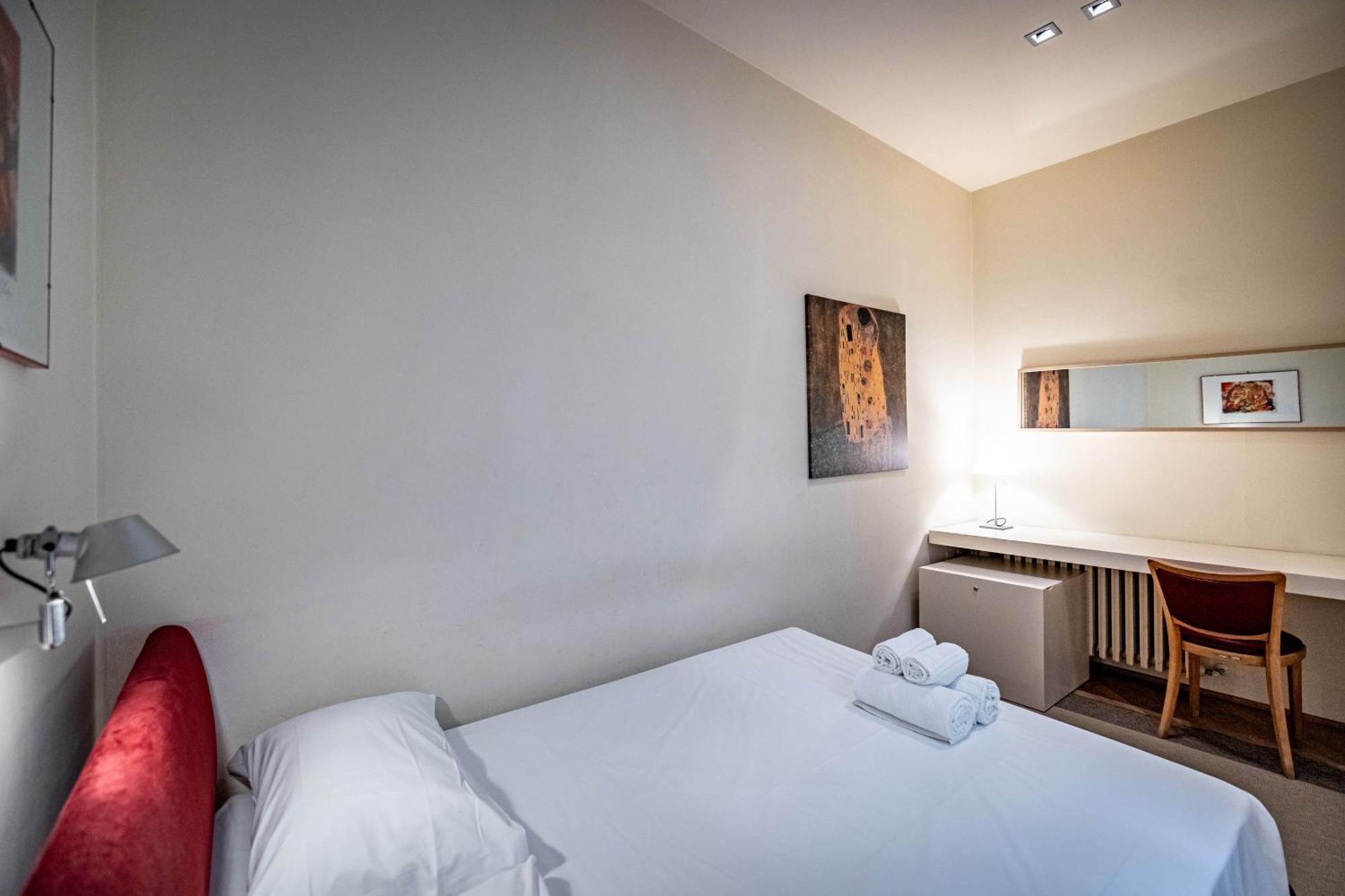 Yd Servi Suite Apt Florence Luaran gambar